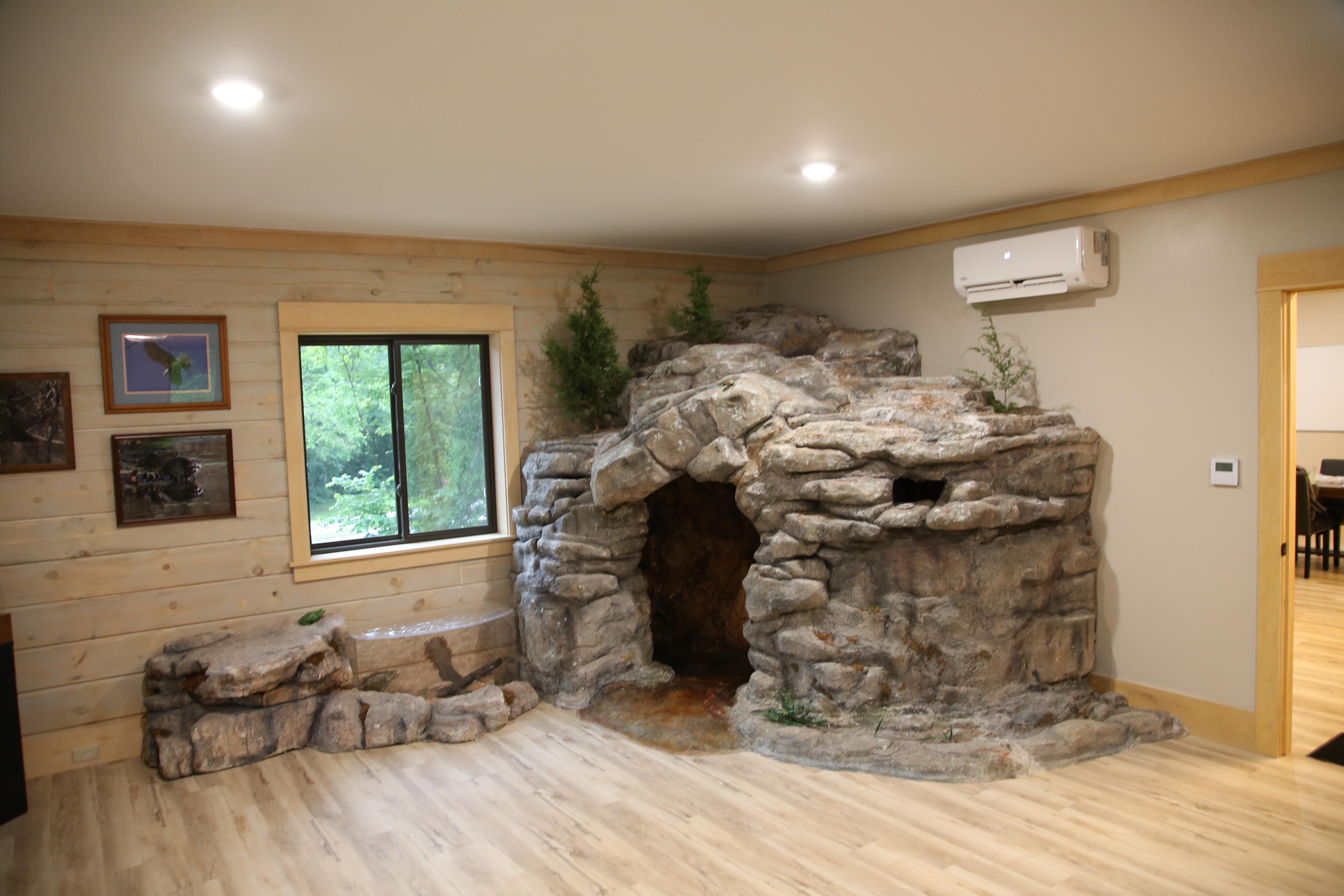 Round Spring Ranger Station Cave Diorama