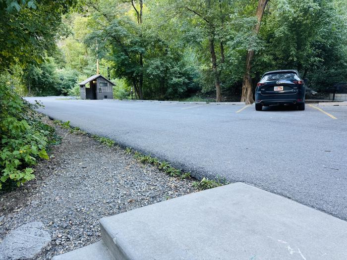 A photo of Site 017 of Loop LITT at LITTLE MILL with Picnic Table