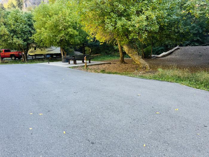 A photo of Site 019 of Loop LITT at LITTLE MILL with Picnic Table