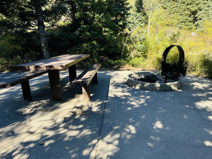 A photo of Site 033 of Loop MESS HALL, Area B at GRANITE FLAT (UTAH)  with Picnic Table