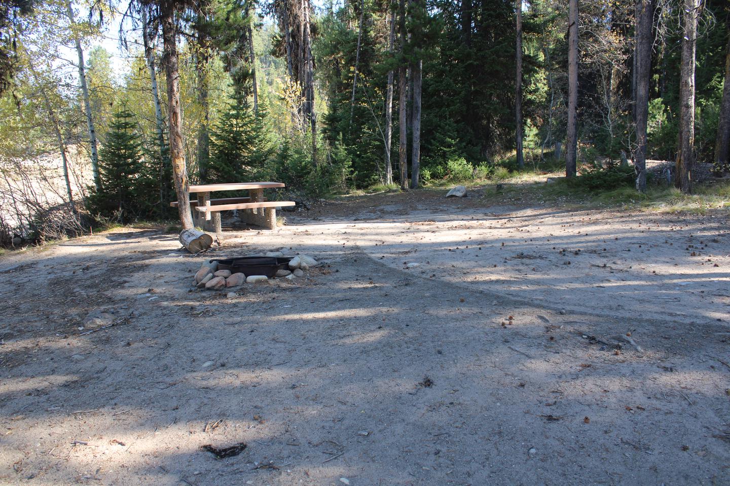 Site fire ring and table