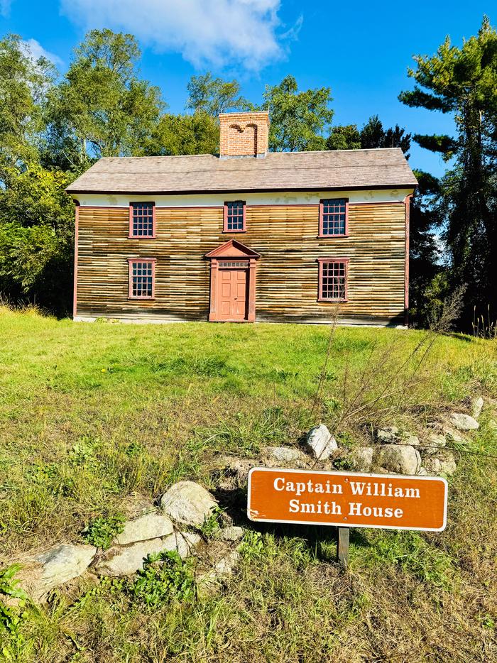 Captain William Smith HouseThe Smith House is a witness to the days events of April 19, 1775.