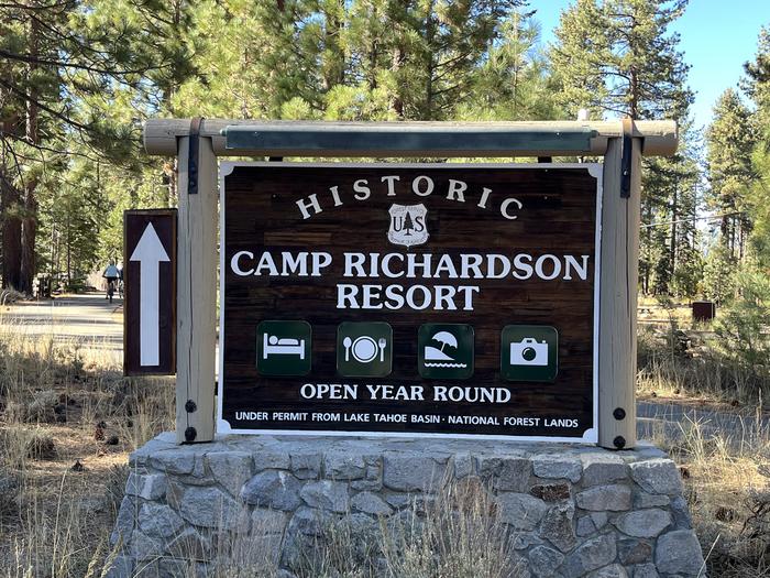 Monument Sign RV