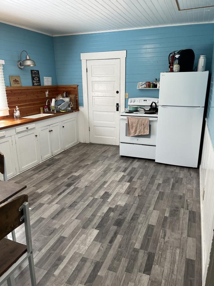 Updated KitchenNew appliances and flooring in Forest Glen Cabin.