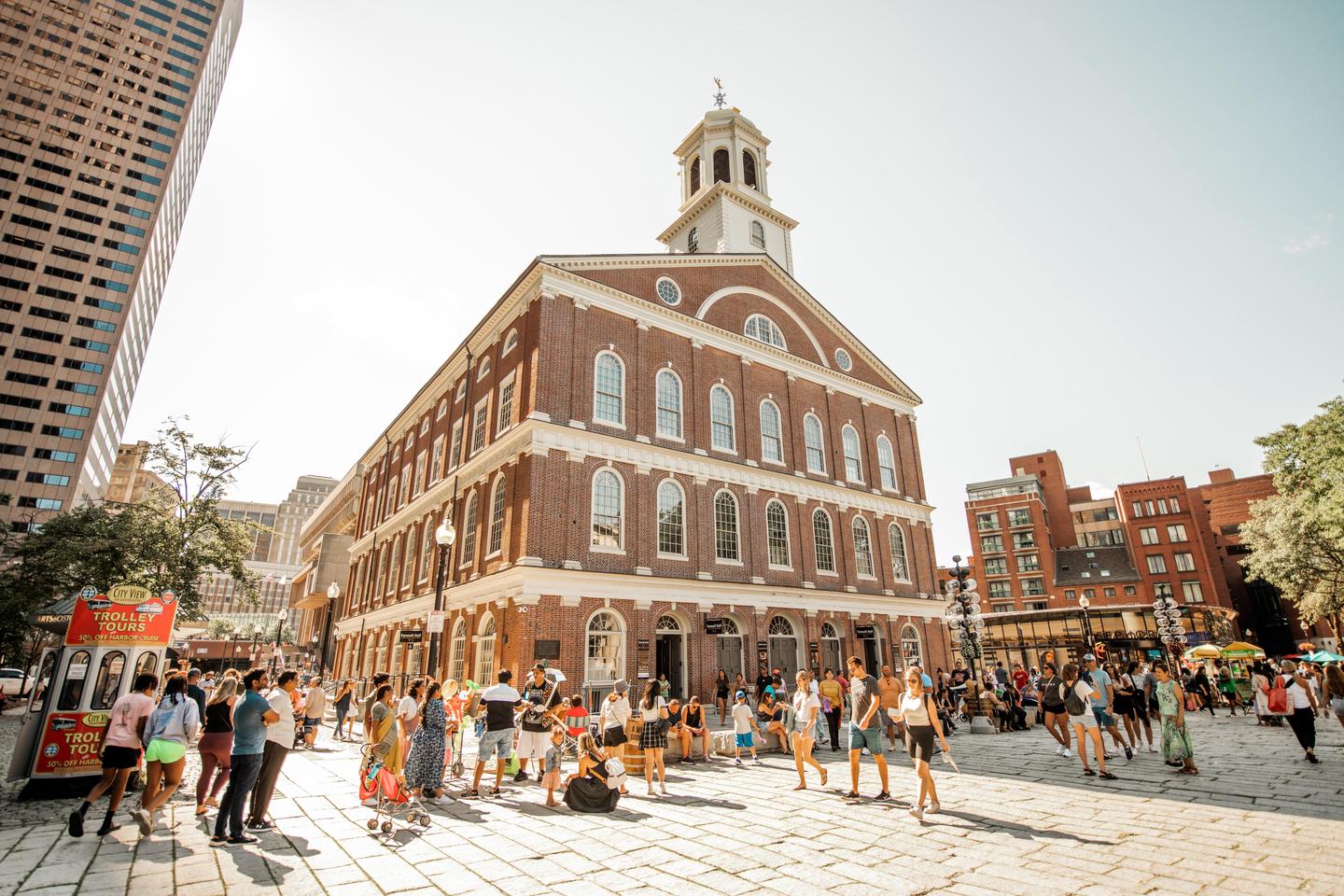 Preview photo of Faneuil Hall Visitor Center