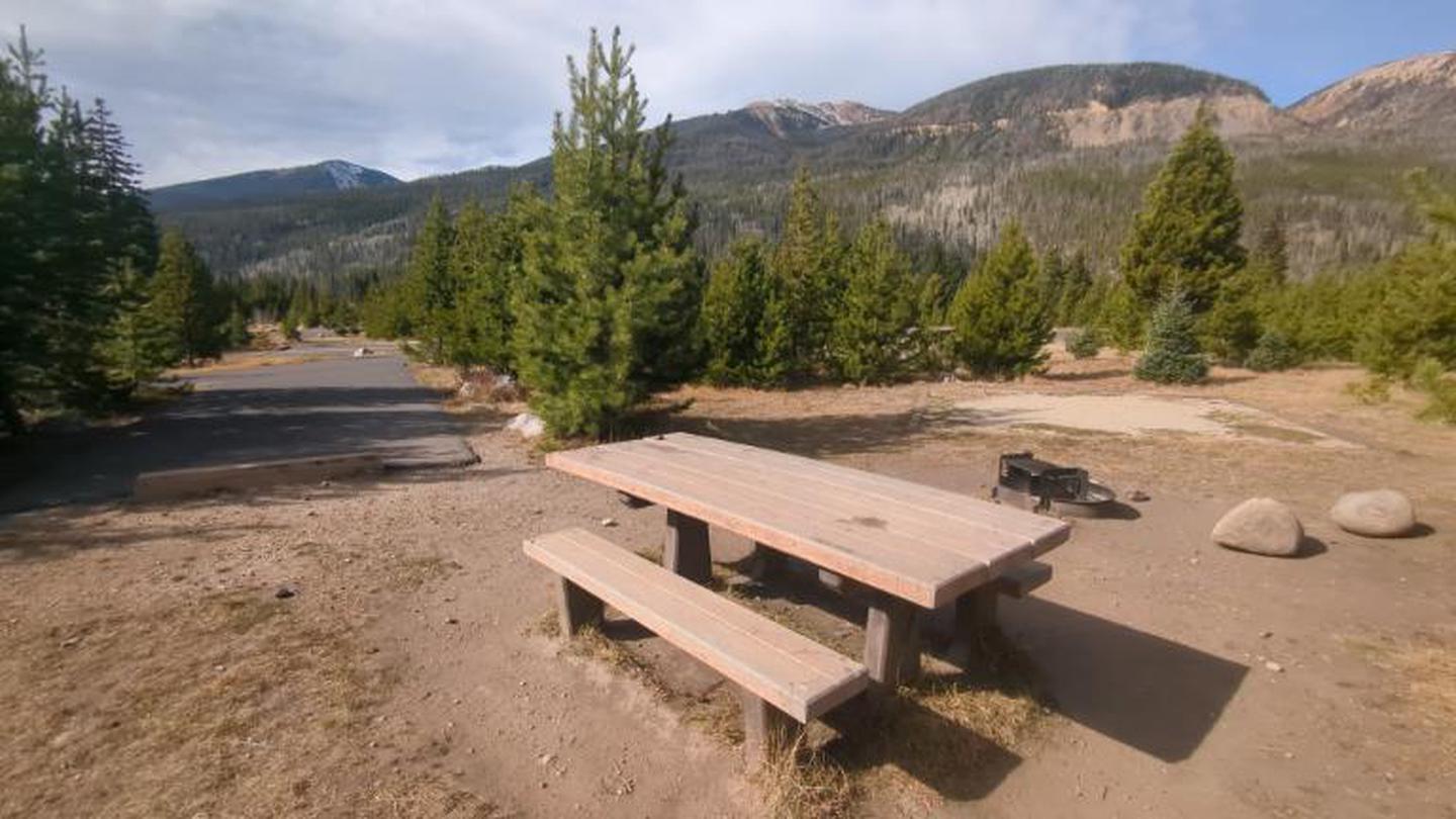 D98A photo of Site 98 of Loop D at Rocky Mountain National Park Timber Creek Campground