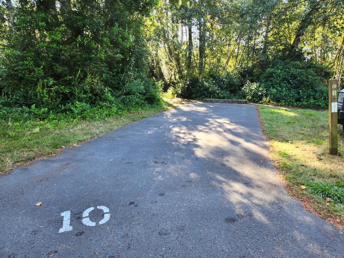 LAGOON Site 10 parking