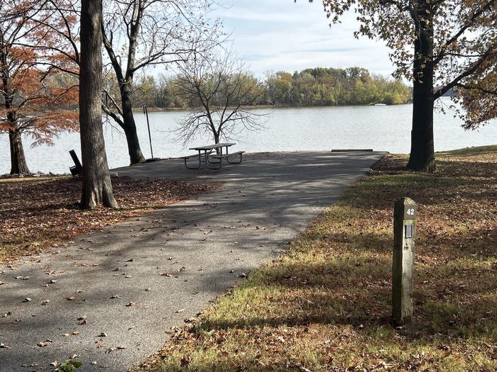 A photo of Site 042 of Loop DAM WEST at Dam West Campground
