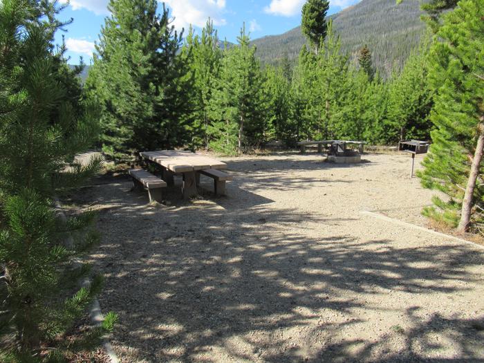 24BA photo of Site 24 of Loop B at Rocky Mountain National Park Timber Creek Campground