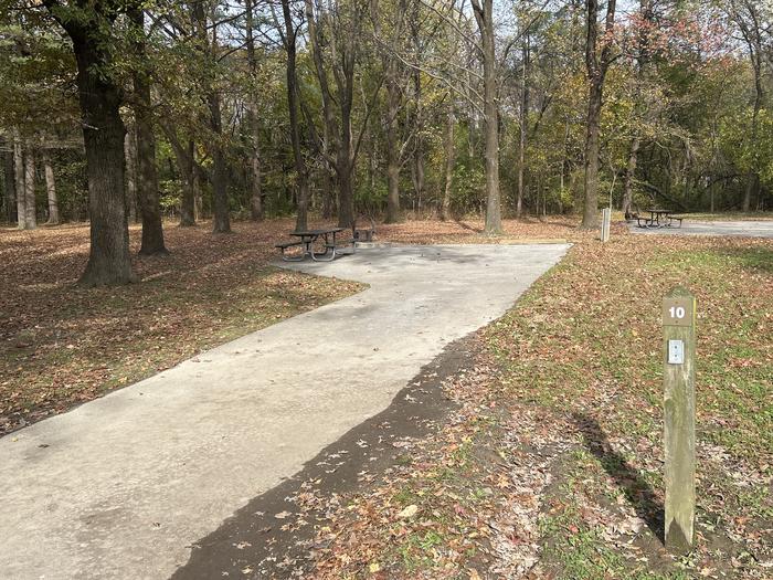 A photo of Site 010 of Loop DAM WEST at Dam West Campground