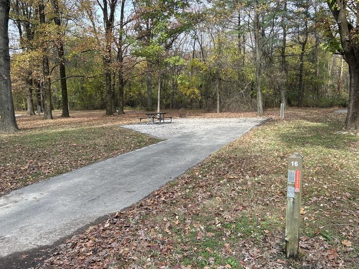 A photo of Site 016 of Loop DAM WEST at Dam West Campground