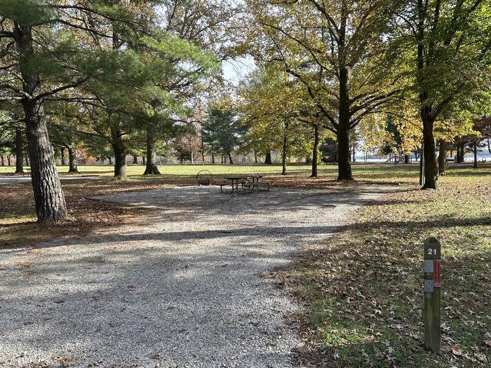 A photo of Site 021 of Loop DAM WEST at Dam West Campground