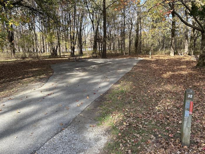 A photo of Site 032 of Loop DAM WEST at Dam West Campground