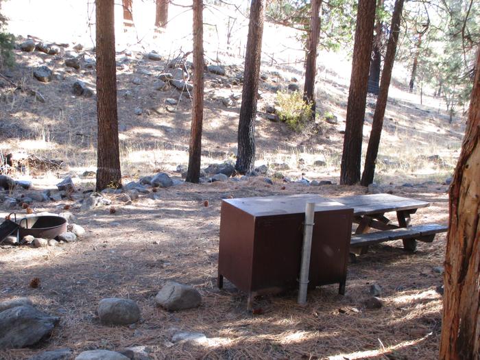 A photo of Site 30 at Chilcoot Campground