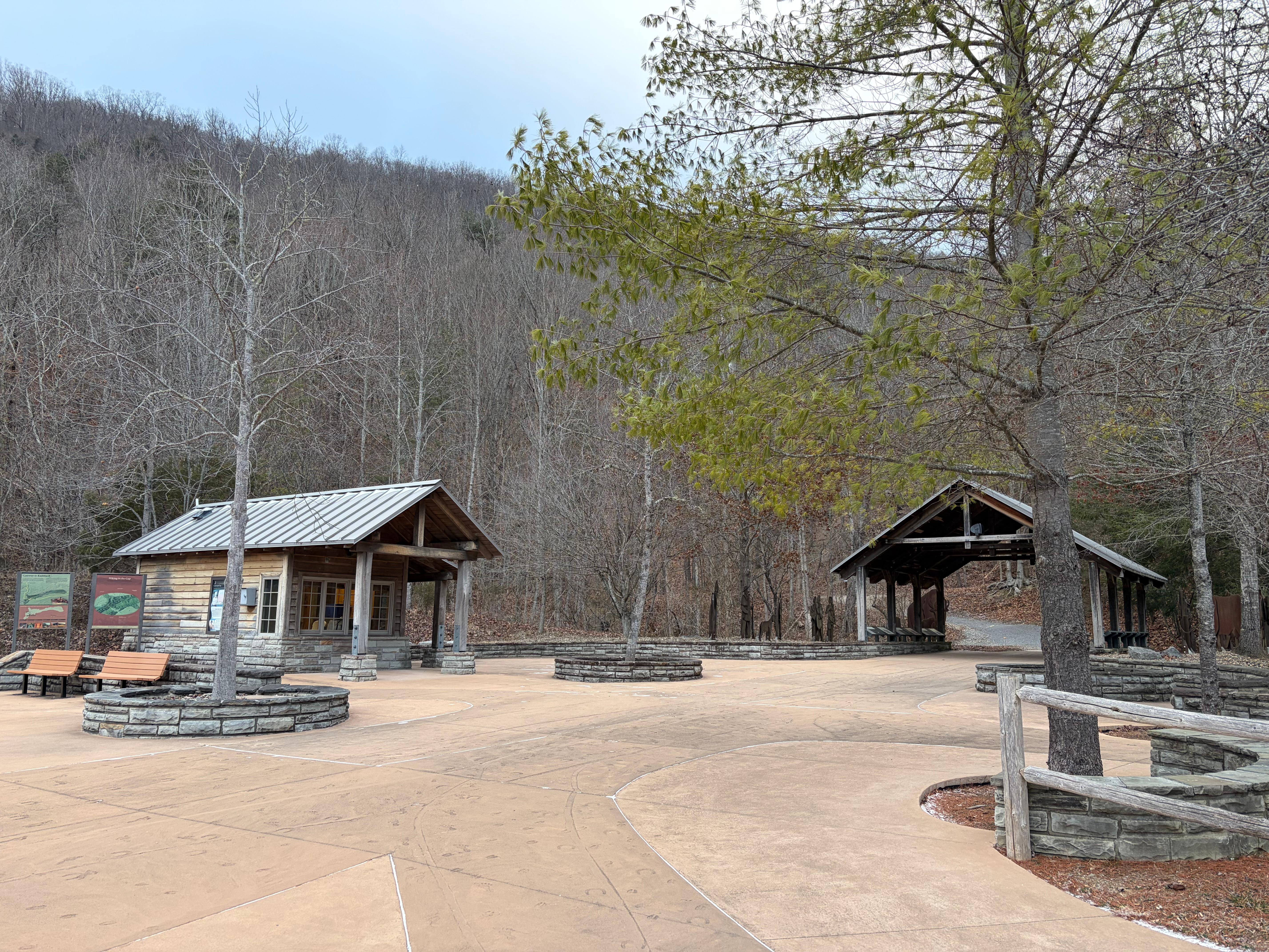 Daniel Boone Visitor Information Station Entrance