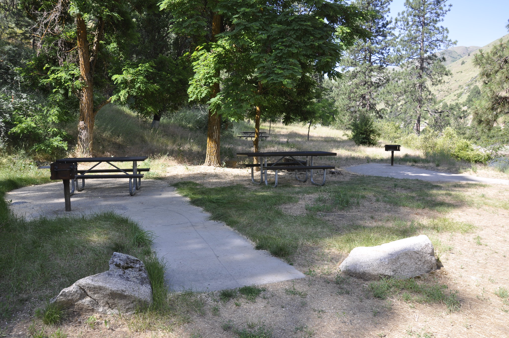 Chief Parrish Day-Use Site picnic area