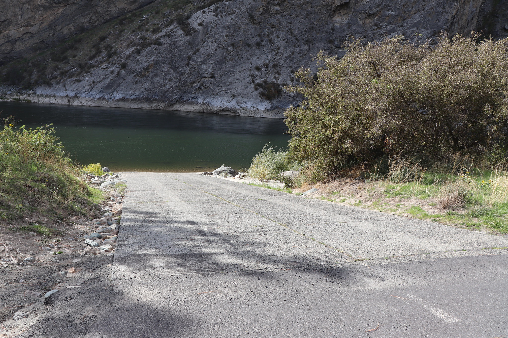 River access at Old Lucile