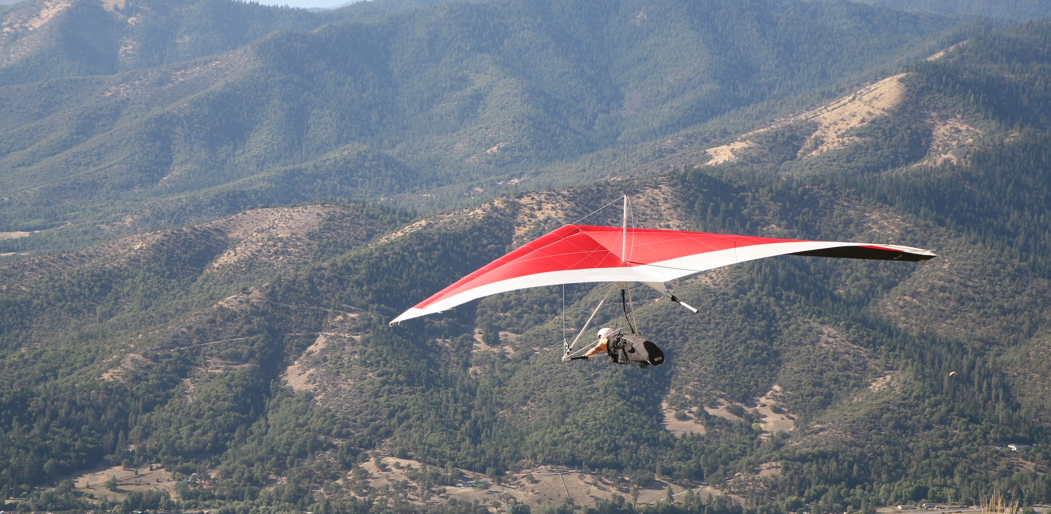 Hang Gliding at Woodrat Mountain