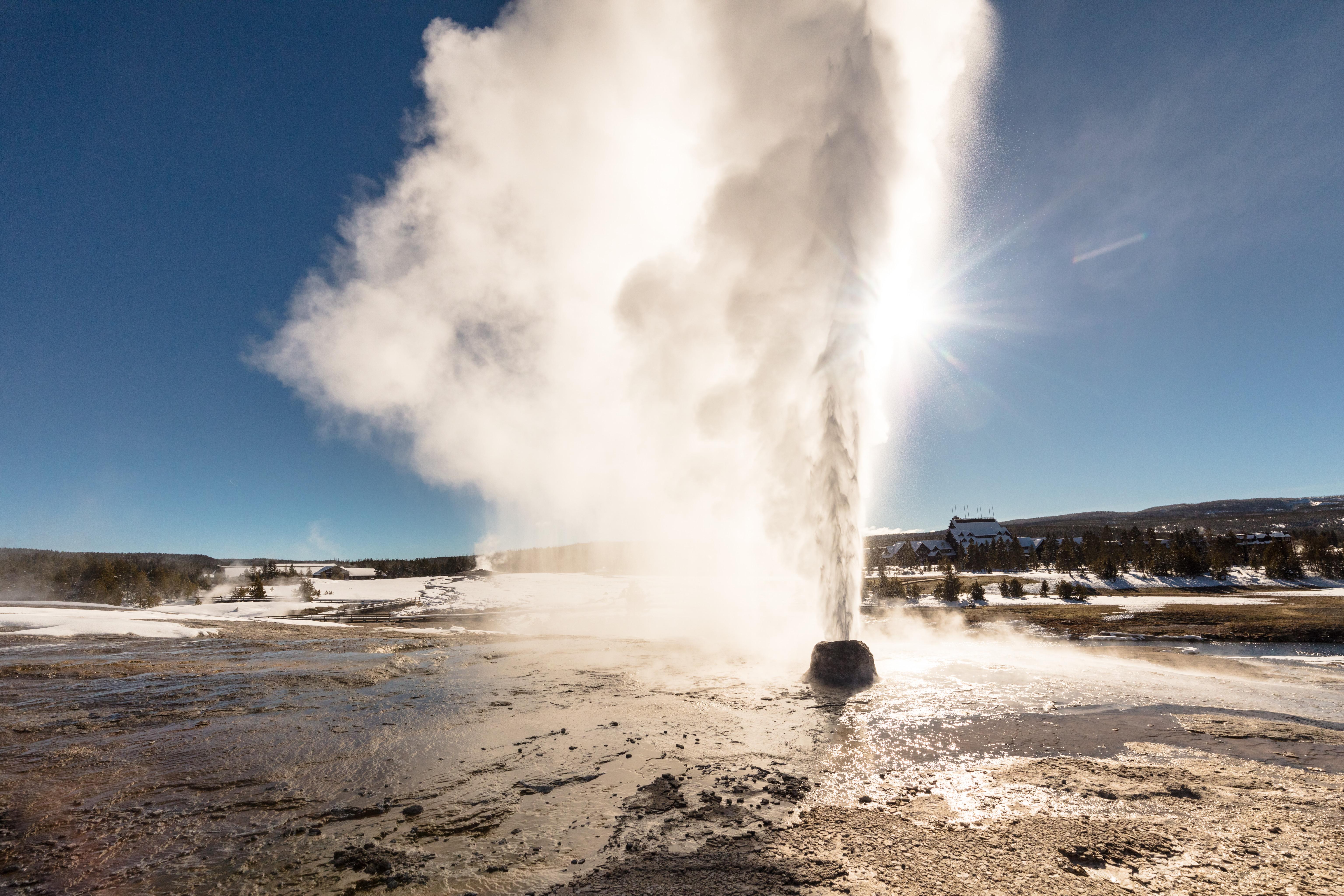Yellowstone National Park — Beehive Geyser Eruption