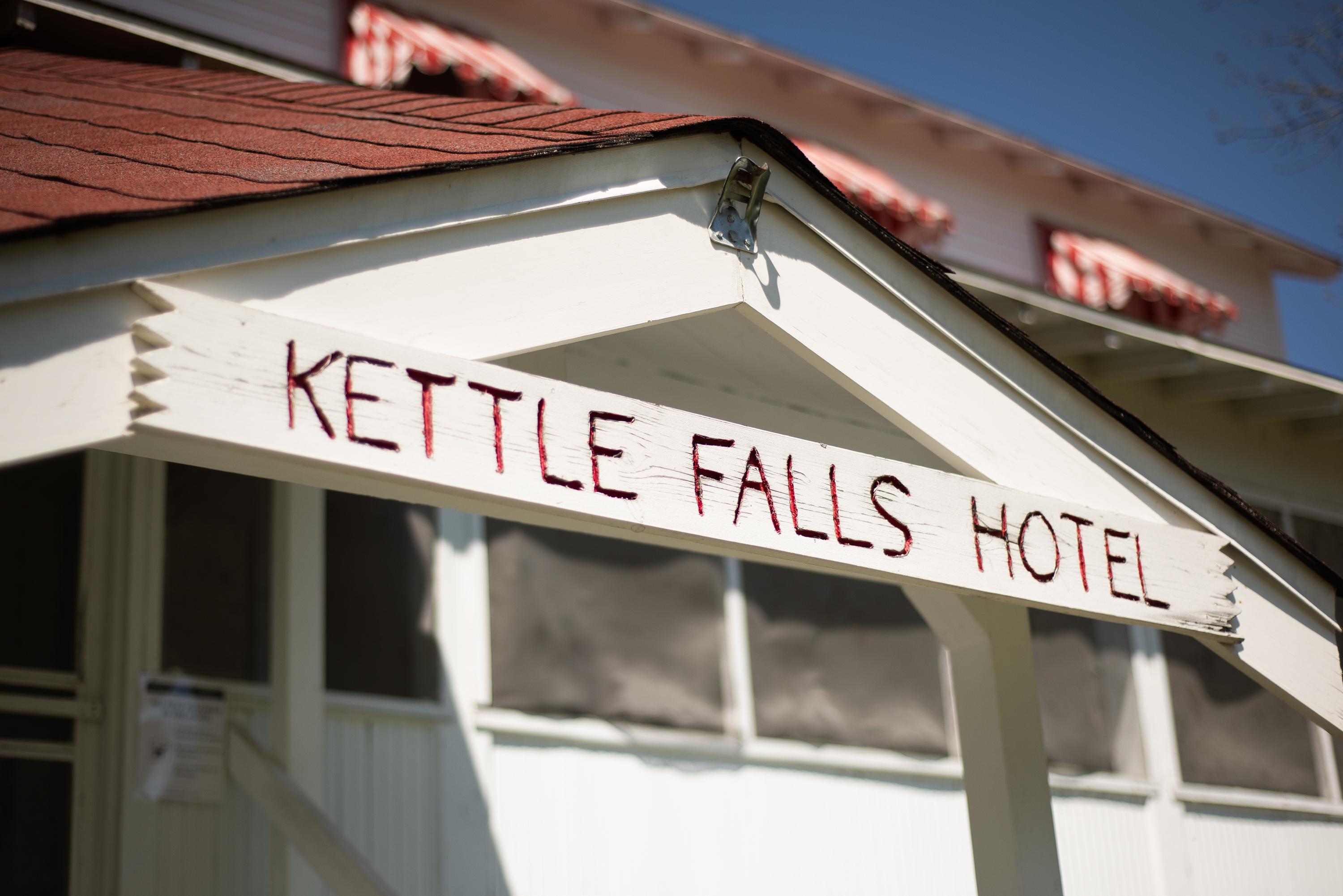 Kettle Falls Hotel