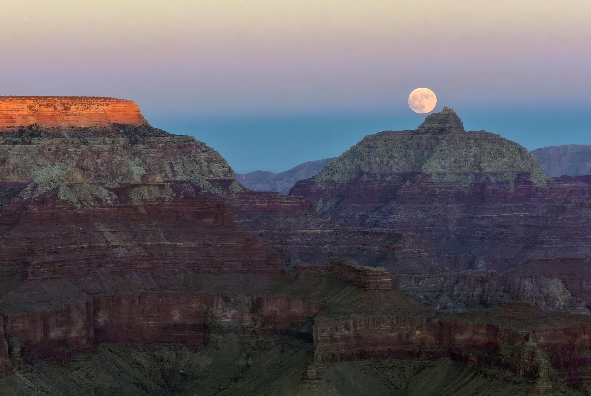 Moonrise over Vishnu Temple