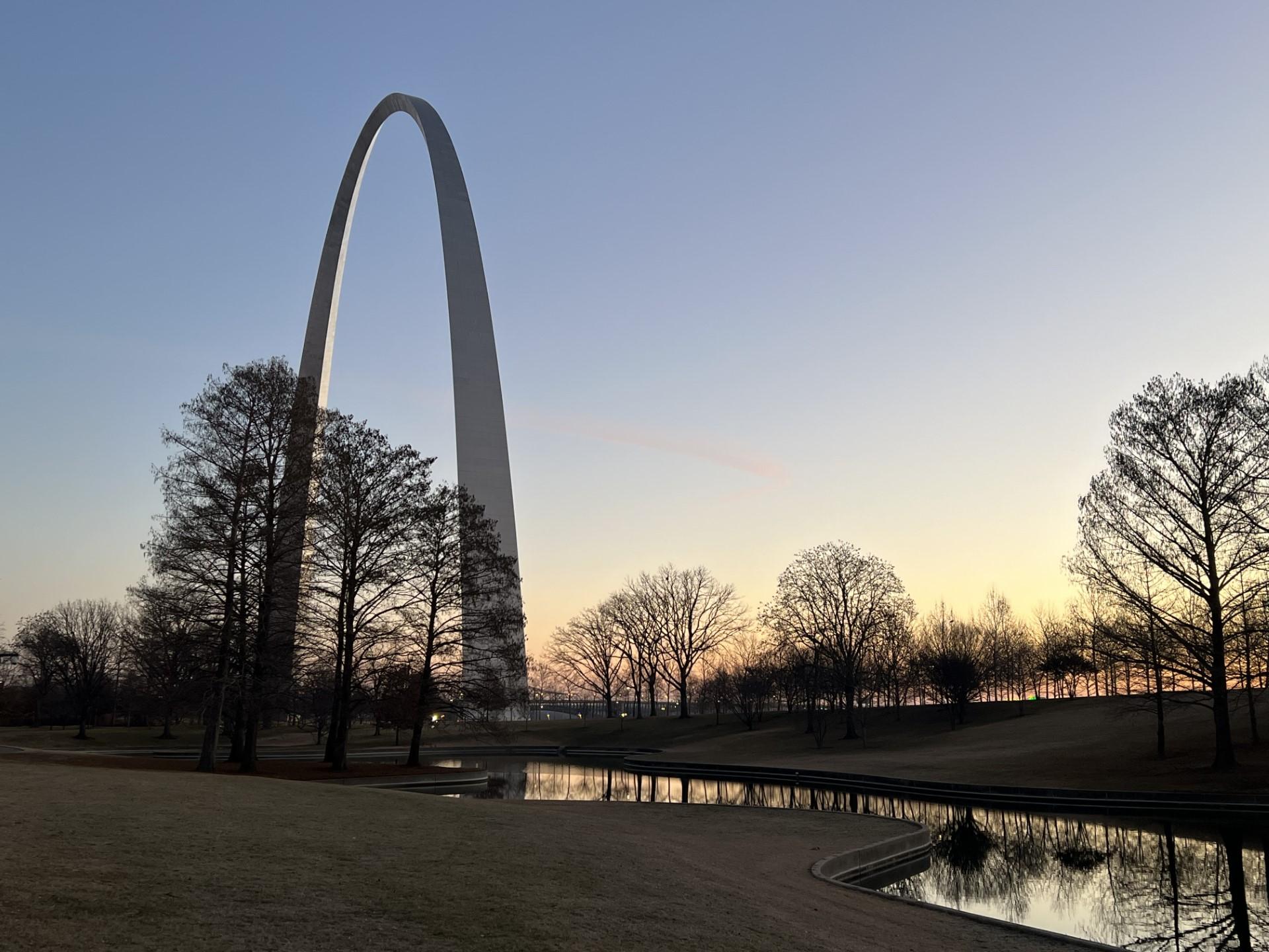 Morning light at the Gateway Arch