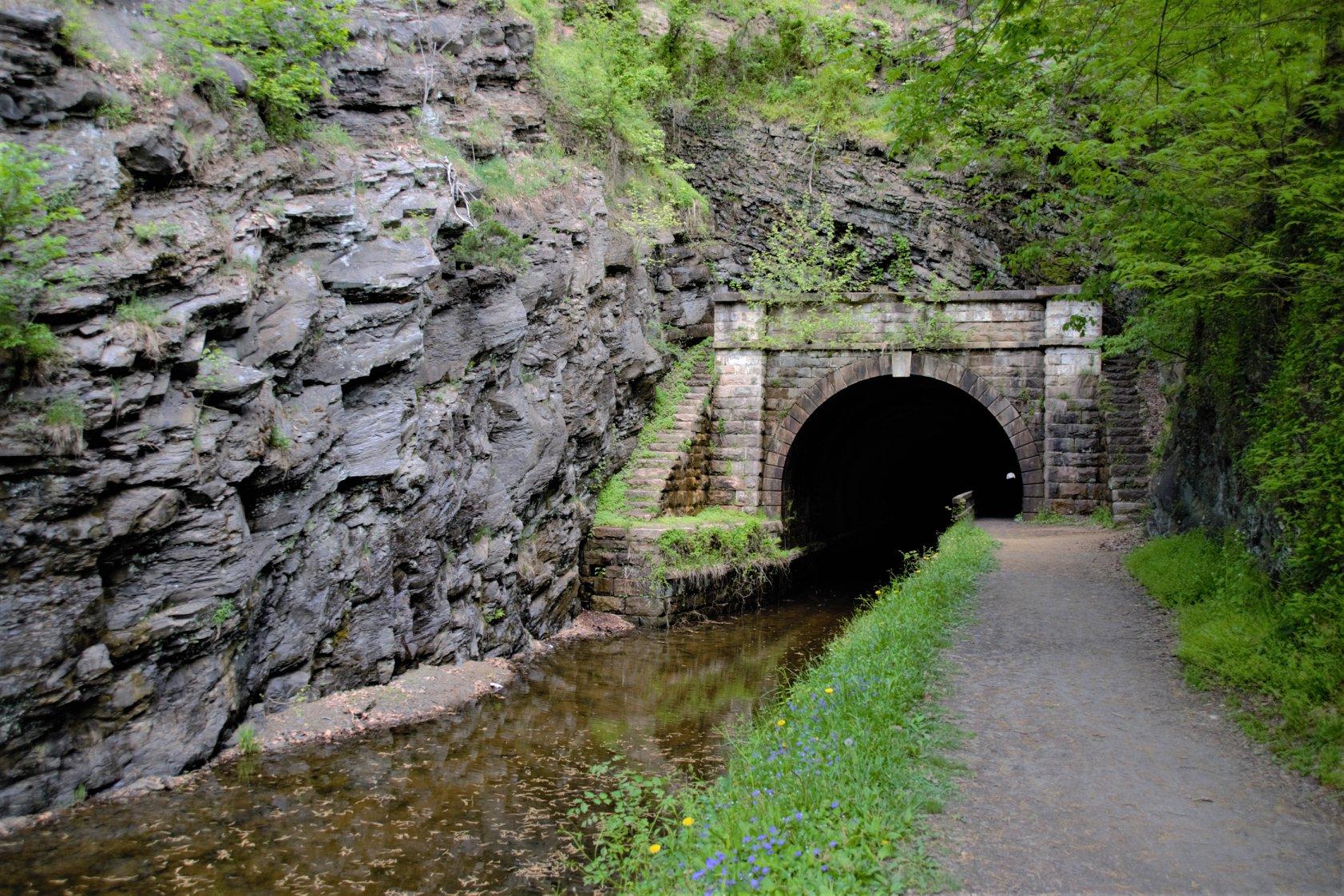 Paw Paw Tunnel