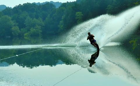 water skier on the lakewater skiing