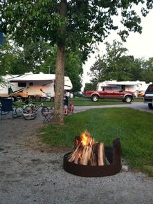 LILLYDALE CAMPGROUND CAMPFIRELILLYDALE CAMPGROUND AND DAY USE