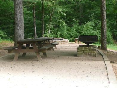 CAVE MOUNTAIN LAKE GROUP PICNIC SHELTER 6CAVE MOUNTAIN LAKE GROUP PICNIC SHELTER