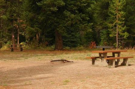 PEACE VALLEY CAMPGROUND: campsitesPeace Valley Campground