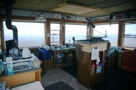 HAGER MOUNTAIN LOOKOUT INTERIOR 2