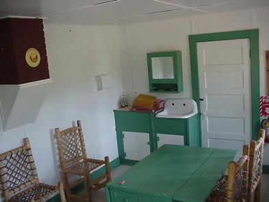 CURRIER GUARD STATION INTERIOR 2
