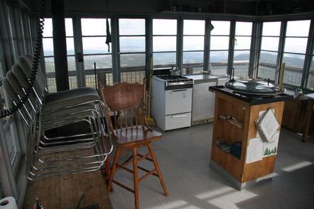 Preview photo of Fivemile Butte Lookout