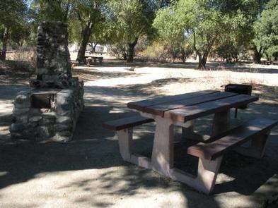 Preview photo of Oak Grove Campground