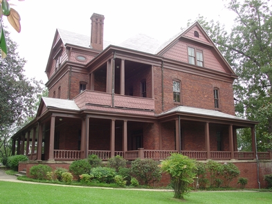 The Oaks - The Home of Booker T. WashingtonThis house, like Washington himself, was a lesson plan to both students and benefactors of Tuskegee Institute.